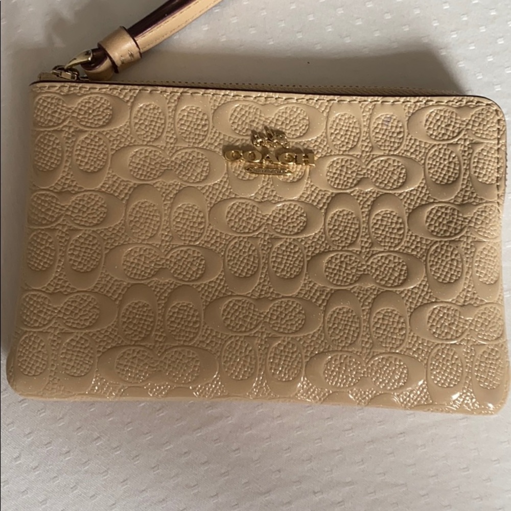 Key pouch
